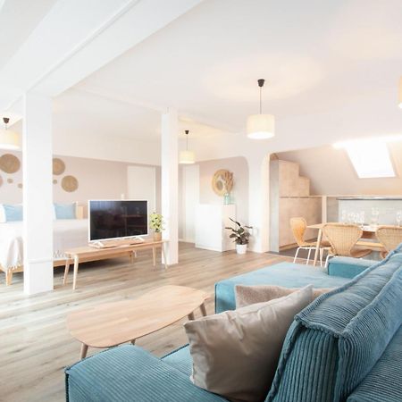 Loewe Apartment Blau Neuhausen Am Rheinfall Bagian luar foto