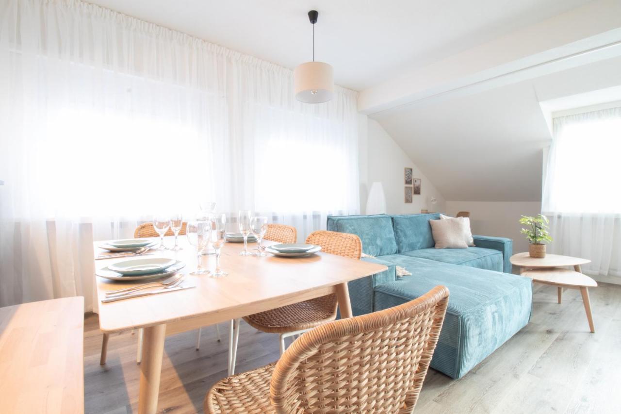Loewe Apartment Blau Neuhausen Am Rheinfall Bagian luar foto